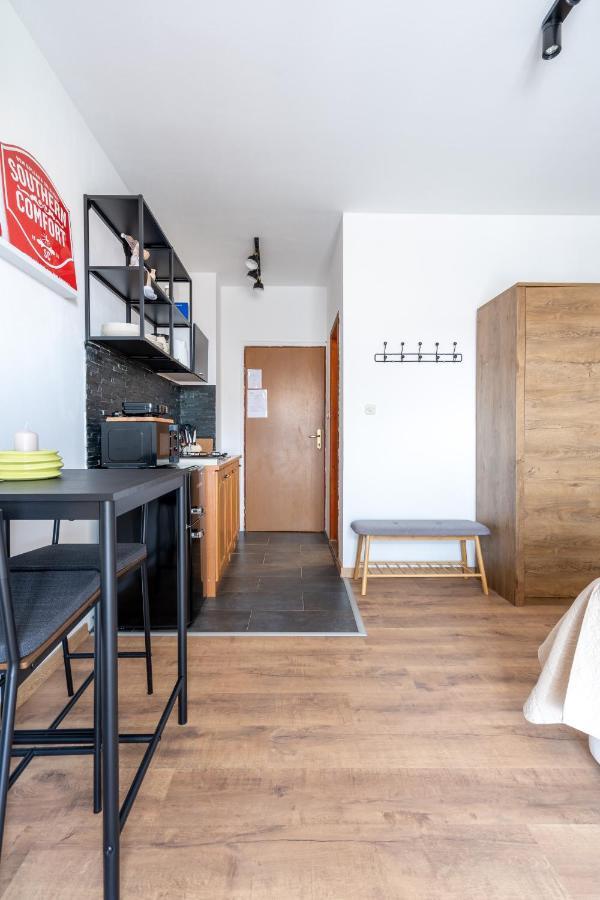 Alto 1 Studio Apartment Rovigno Esterno foto