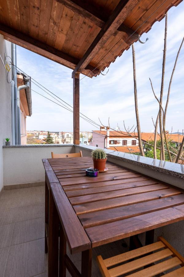 Alto 1 Studio Apartment Rovigno Esterno foto