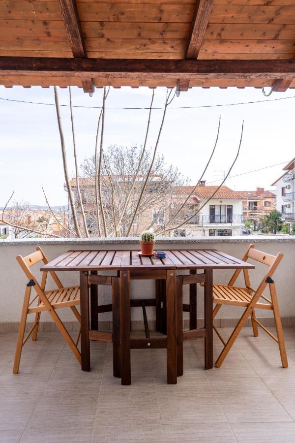 Alto 1 Studio Apartment Rovigno Esterno foto